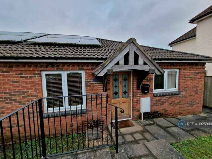 2 Bedroom Bungalow To Rent In Fenswood Mews, Long Ashton, Bristol, BS41