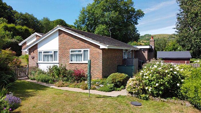 3 Bedroom Detached Bungalow For Sale In Steyning, BN44