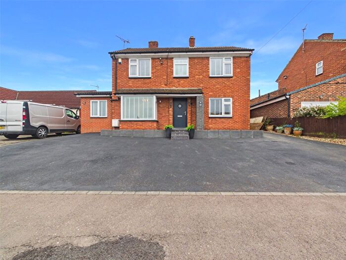 4 Bedroom Detached House For Sale In Campden Road, Gloucester, GL4