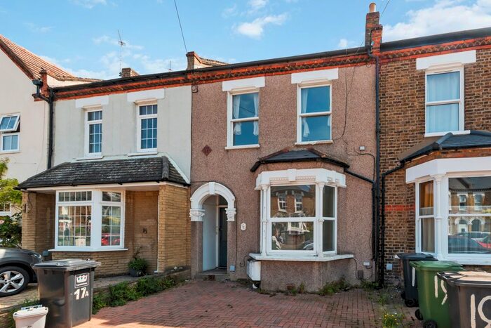 2 Bedroom Flat To Rent In Kemble Road, Forrest Hill, SE23