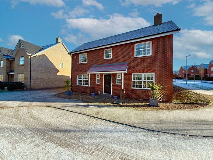 4 Bedroom Detached House For Sale In Friendship Lane, Wing, LU7