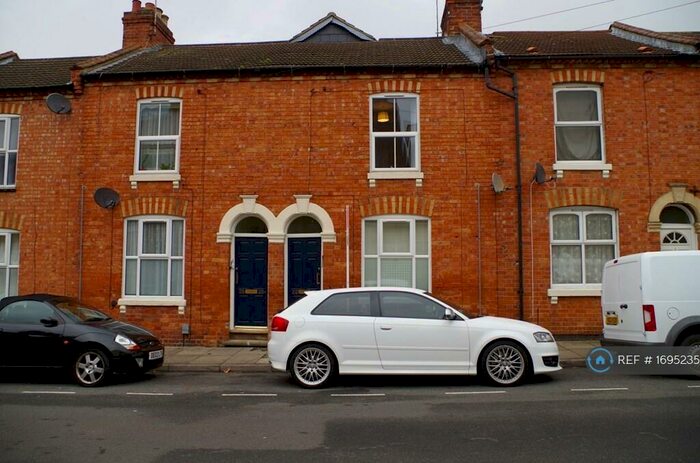 1 Bedroom Flat To Rent In Craven Street, Northampton, NN1