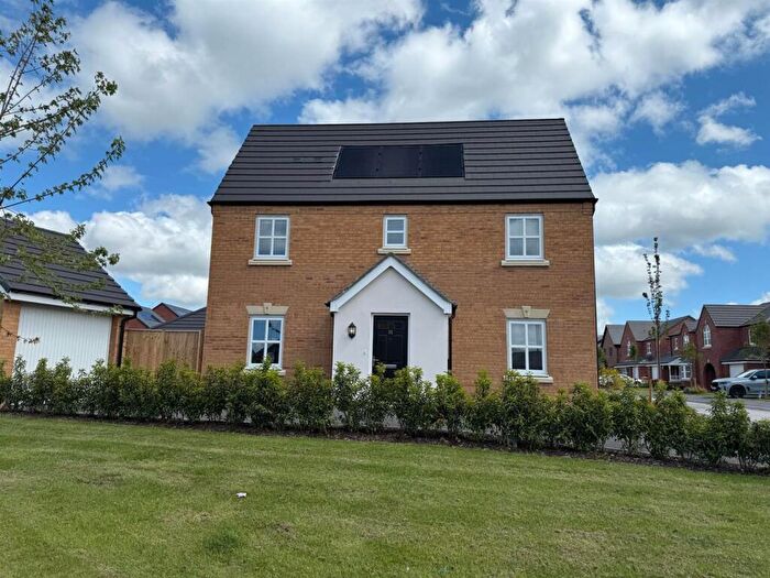 3 Bedroom Terraced House To Rent In Rivington Park, Bolton, BL6