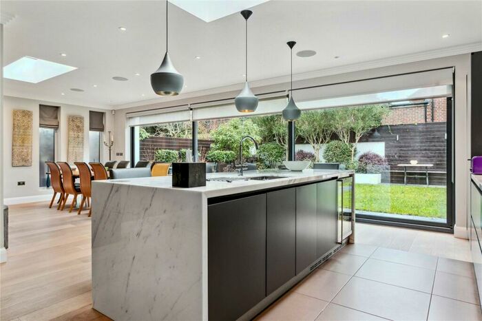 4 Bedroom Detached House To Rent In Clare Lawn Avenue, London, SW14