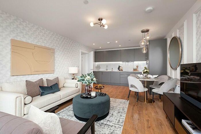 2 Bedroom Apartment For Sale In Copperhouse Green Lowfield Street Dartford, DA1