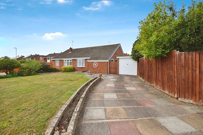 2 Bedroom Bungalow For Sale In Durnford Road, Wigston, Leicestershire, LE18