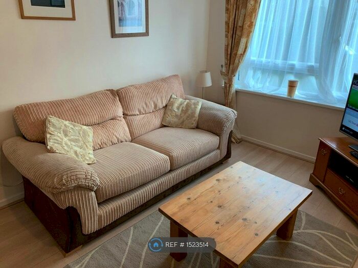 1 Bedroom Flat To Rent In Lucknow Court, Sheffield, S7