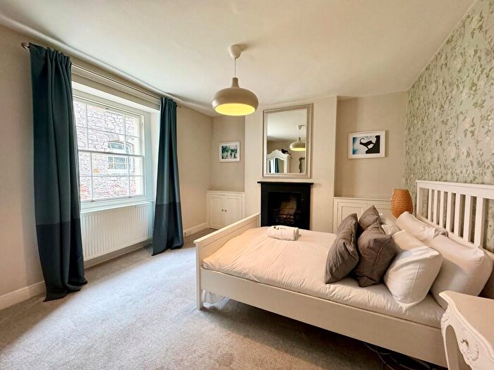 3 Bedroom Town House To Rent In Portland Street, Clifton, Bristol, BS8