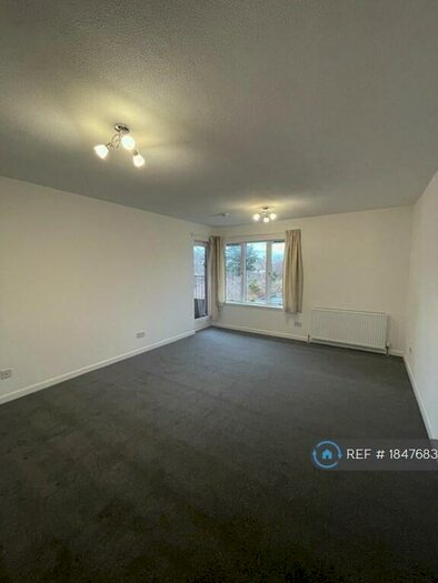 2 Bedroom Flat To Rent In Abbotsford Crescent, Edinburgh, EH10