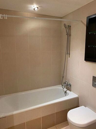 2 Bedroom Semi-Detached House To Rent In The Boulevard, Leeds, LS10