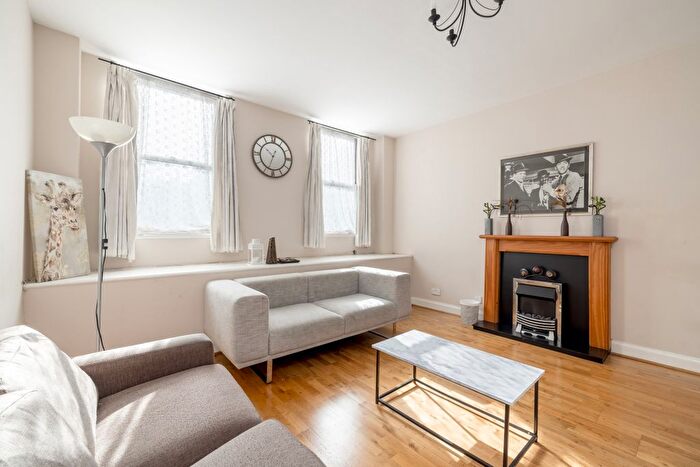 3 Bedroom Flat For Sale In , Dalry Road, Edinburgh, EH11