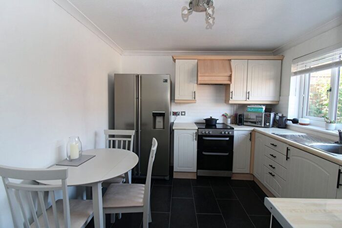 2 Bedroom Terraced House For Sale In York Road, Stevenage, SG1