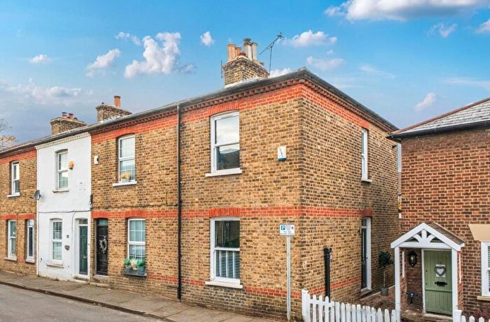 2 Bedroom End Of Terrace House For Sale In Park Road, Chislehurst, Kent, BR7
