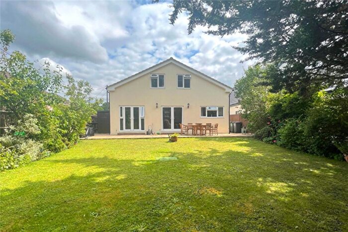 5 Bedroom Detached House For Sale In Hazel Road, Ash Green, Surrey, GU12