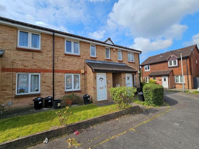 1 Bedroom Flat To Rent In Lowdell Close, Yiewsley, West Drayton, UB7