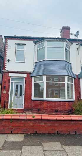3 Bedroom Semi-Detached House To Rent In Longmead Road, Salford, M6