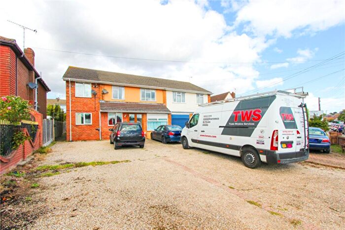 5 Bedroom Semi-Detached House For Sale In Hart Road, Benfleet, Essex, SS7