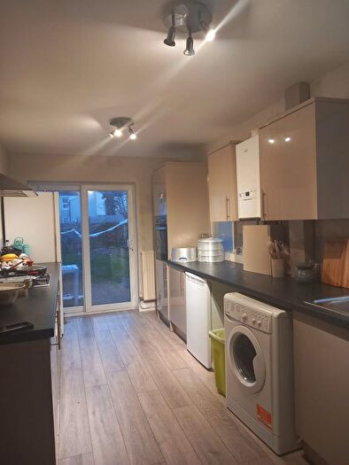 3 Bedroom Terraced House To Rent In Shakespeare Road, Gillingham, Me4