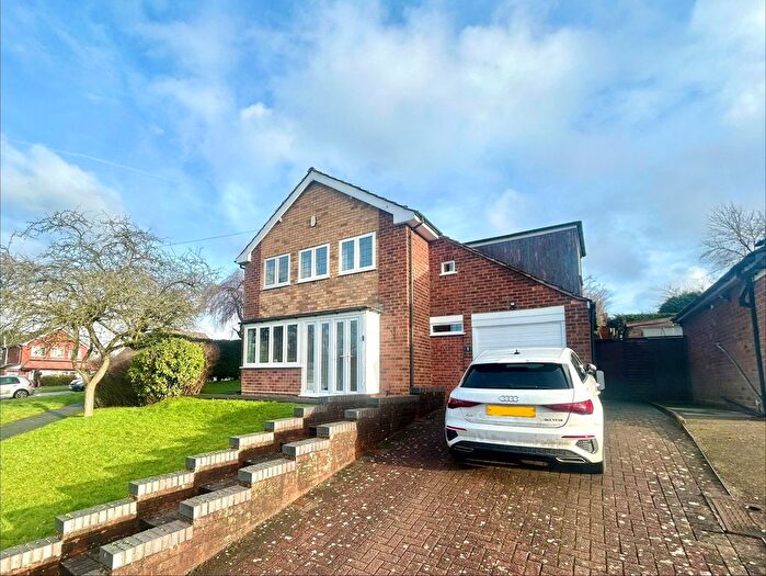 4 Bedroom Detached House For Sale In Farrington Road, Ettingshall Park, WV4
