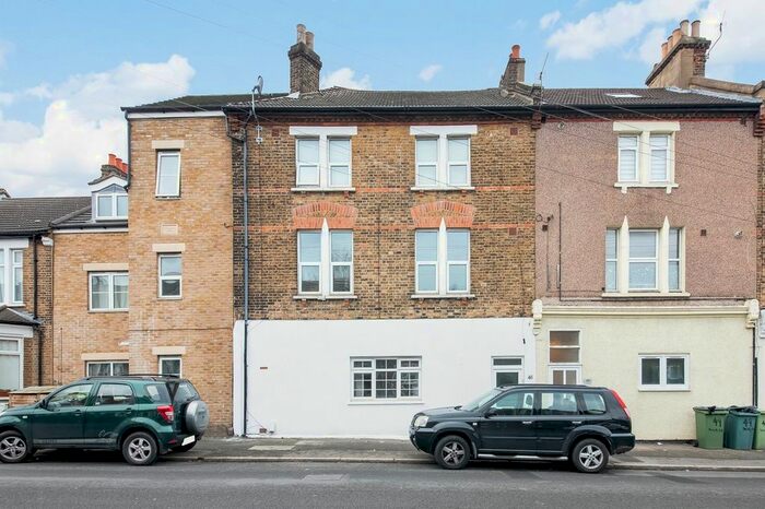 1 Bedroom Flat To Rent In Parish Lane, London, SE20