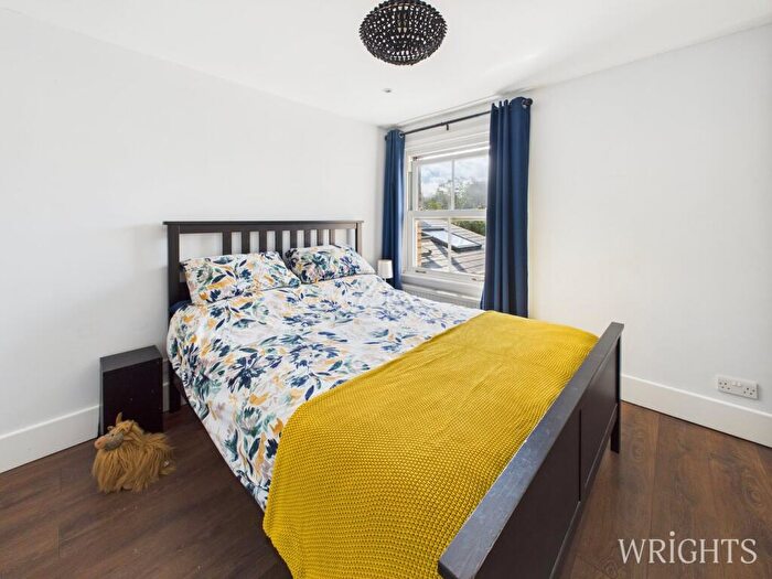 2 Bedroom Terraced House For Sale In Chantry Lane, Hatfield, AL10