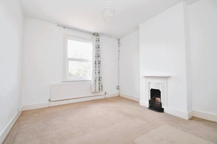 3 Bedroom Terraced House For Sale In Seaforth Avenue, Motspur Park, KT3