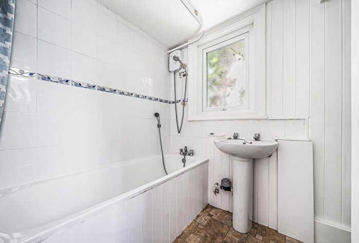 1 Bedroom Flat For Sale In Anglo Terrace, Bath, BA1