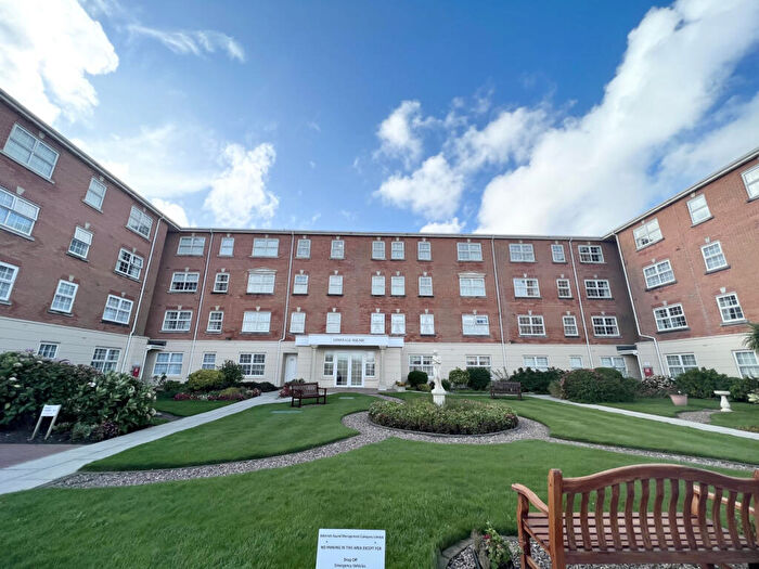 2 Bedroom Apartment For Sale In Admirals Sound, Cleveleys, FY5
