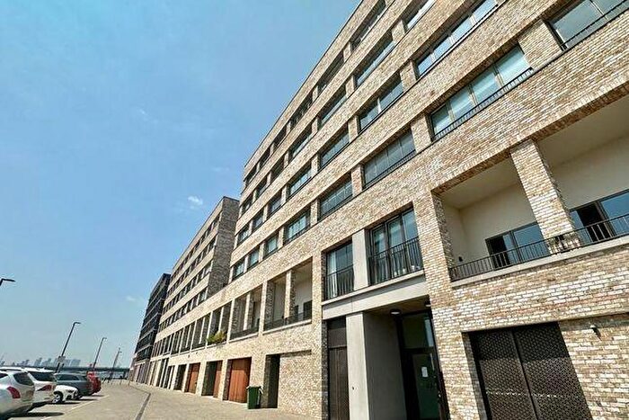 2 Bedroom Apartment To Rent In Lock Side Way, Royal Victoria Dock, Excel, Excel, London, E16