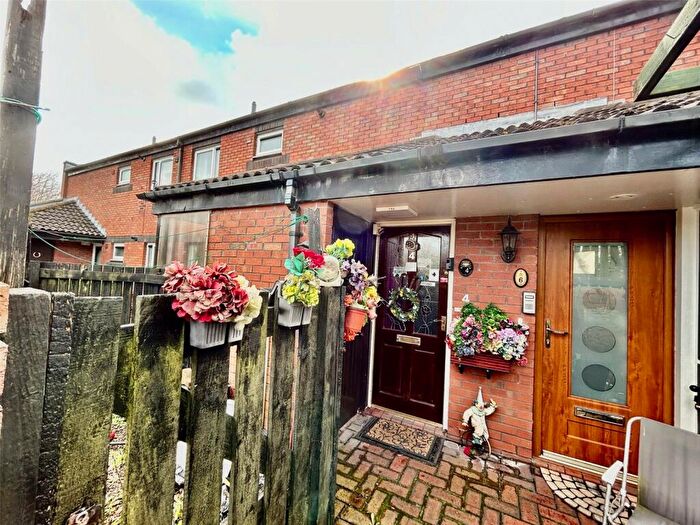 2 Bedroom Flat For Sale In Carr Barn Brow, Bamber Bridge, Preston, Lancashire, PR5