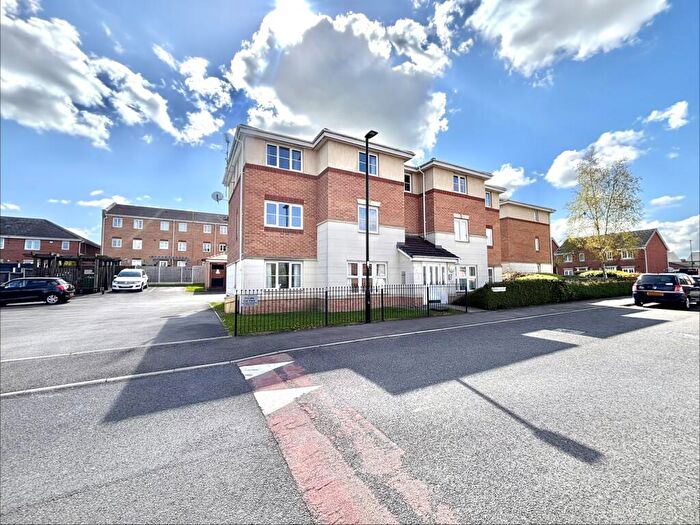 2 Bedroom House To Rent In Shining Bank, Handsworth, Sheffield, S13