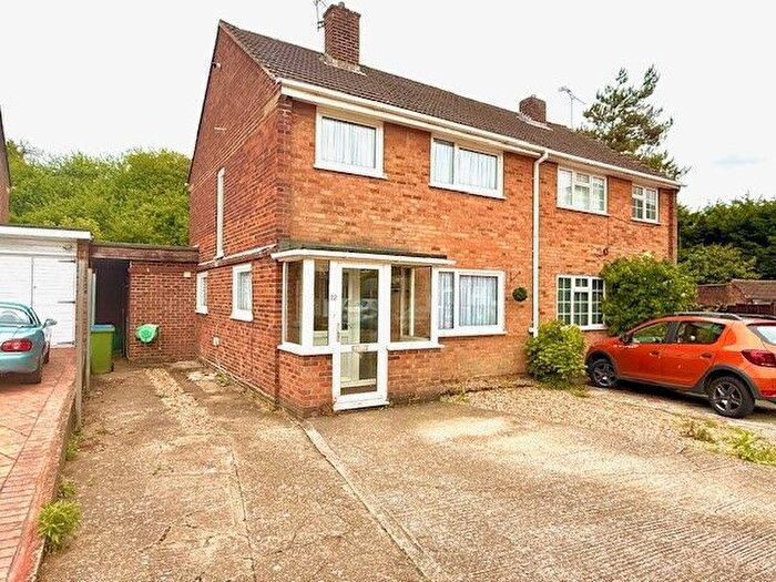 3 Bedroom Property To Rent In Mayes Close, Swanley, BR8