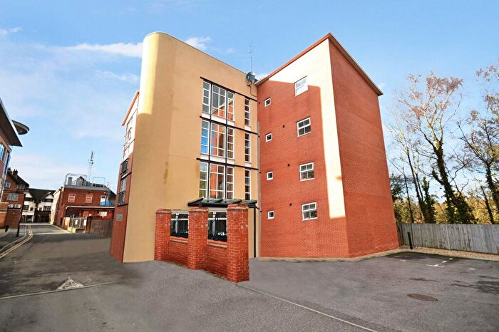 2 Bedroom Flat To Rent In Post Office Lane, Callingham Court Post Office Lane, HP9