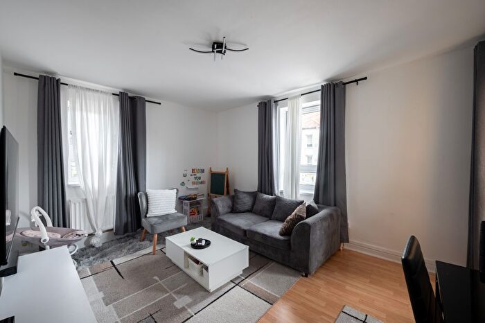 1 Bedroom Flat For Sale In The Glade, Rectory Field Crescent, Charlton, SE7