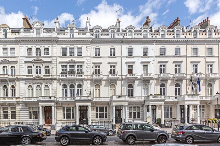 2 Bedroom Flat To Rent In Queen's Gate Terrace, London, SW7