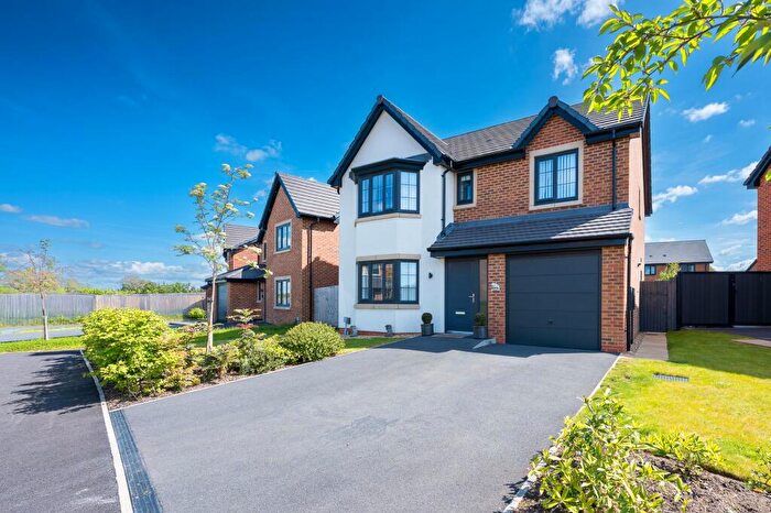 4 Bedroom Detached House For Sale In Sherbrook Drive, Banks, PR9