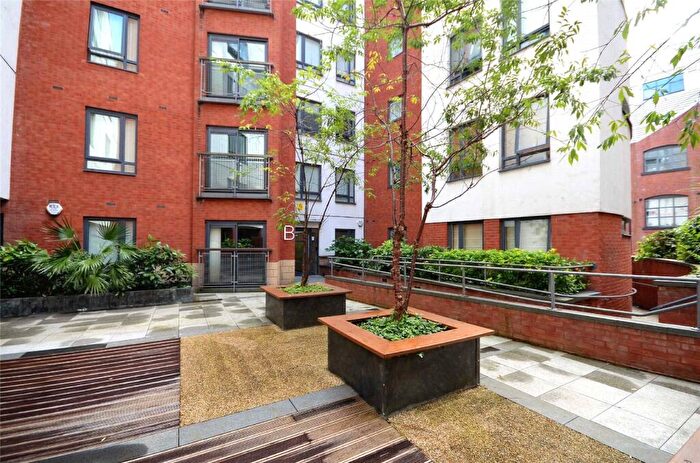 2 Bedroom Apartment To Rent In The Citadel, Manchester City Centre, Manchester, M4
