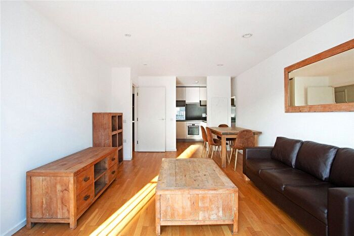 1 Bedroom Flat For Sale In Reliance Wharf, Hertford Road, London, N1