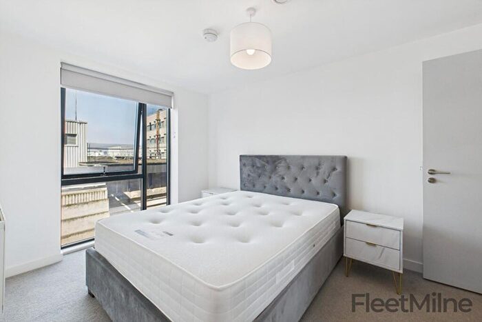 2 Bedroom Apartment To Rent In Lionel Street, B3