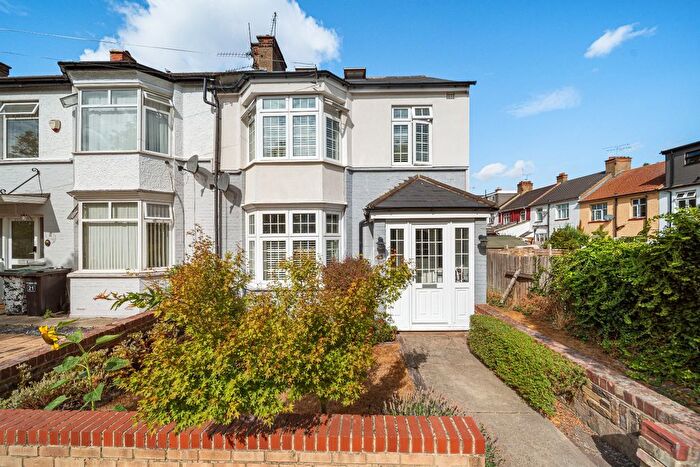 4 Bedroom Semi Detached House For Sale In Milton Avenue, Gravesend, Kent, DA12