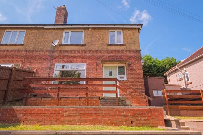 3 Bedroom Semi-Detached House For Sale In Oakroyd Drive, Brighouse, HD6