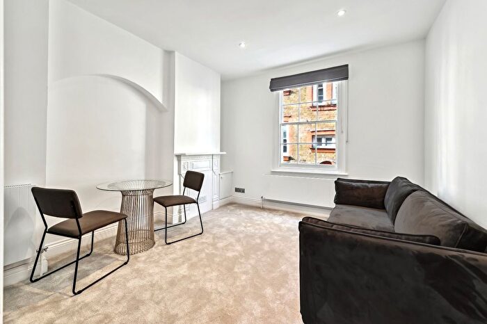 1 Bedroom Flat To Rent In Shepherd Market, Mayfair, W1J