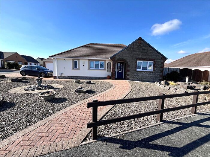 3 Bedroom Bungalow For Sale In Cooks Close, Pembroke, Pembrokeshire, SA71