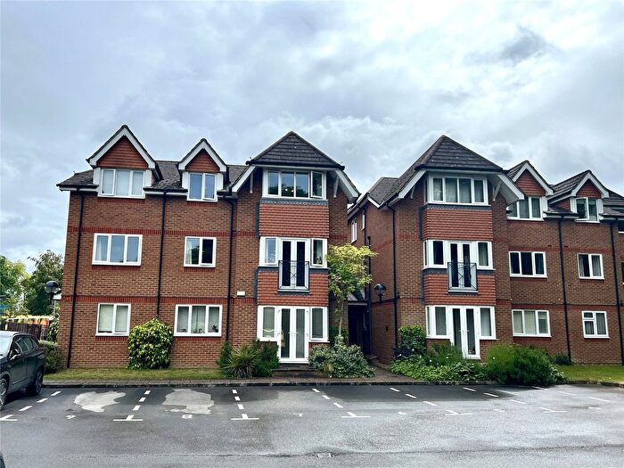 2 Bedroom Flat For Sale In Burnham Gate, Stoke Road, Guildford, Surrey, GU1