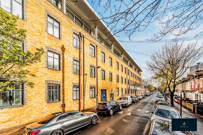 1 Bedroom Flat To Rent In Jedburgh Road, London, E13