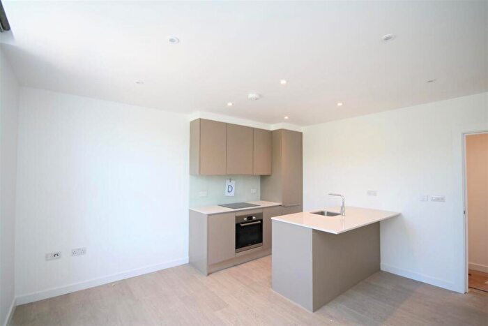 1 Bedroom Flat To Rent In Seven Sisters Road, Finsbury Park, N4