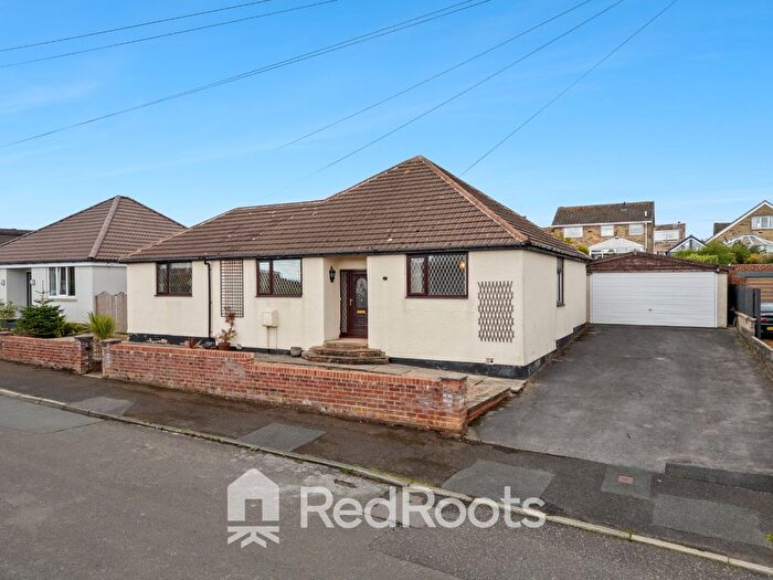 3 Bedroom Detached Bungalow For Sale In Westfield Avenue, Skelmanthorpe, Huddersfield, HD8