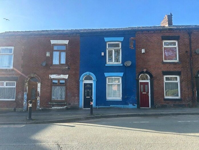 3 Bedroom Terraced House For Sale In Copster Hill Road, Oldham, Greater Manchester, OL8