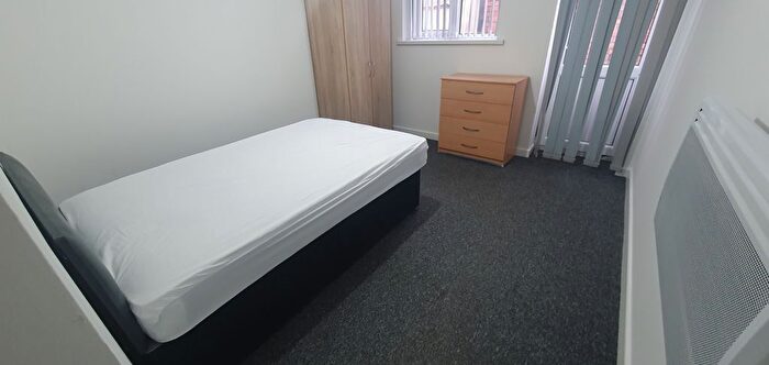 1 Bedroom Flat To Rent In Flat, Minny Street, CF24