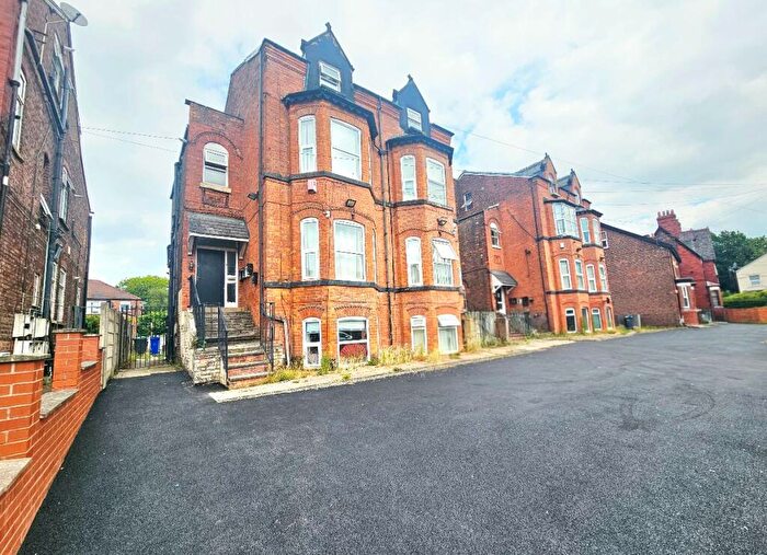 Flat To Rent In Osborne Road, Levenshulme, Manchester, M19